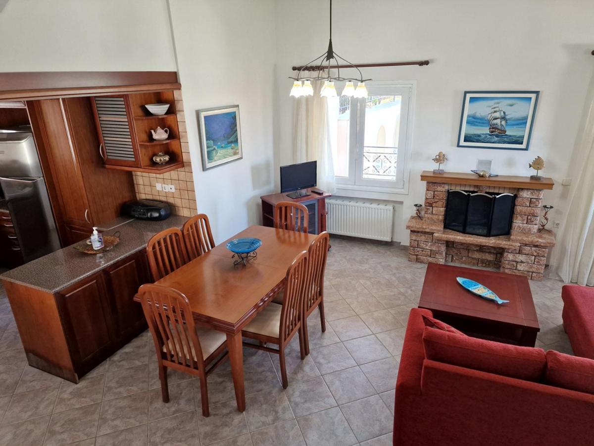 Villa Liana : Luxury Villa With Fantastic Sea View, Near Airport Pórto Ráfti Eksteriør billede
