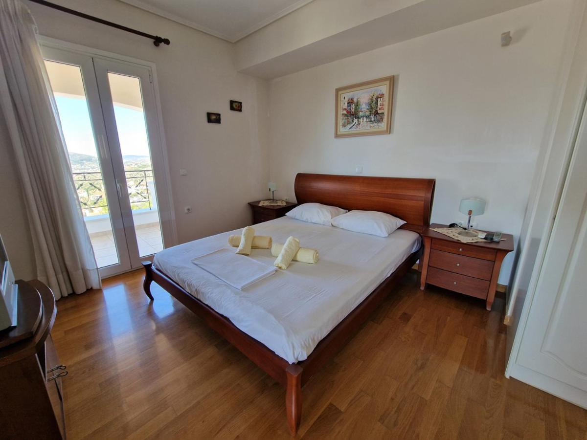Villa Liana : Luxury Villa With Fantastic Sea View, Near Airport Pórto Ráfti Eksteriør billede